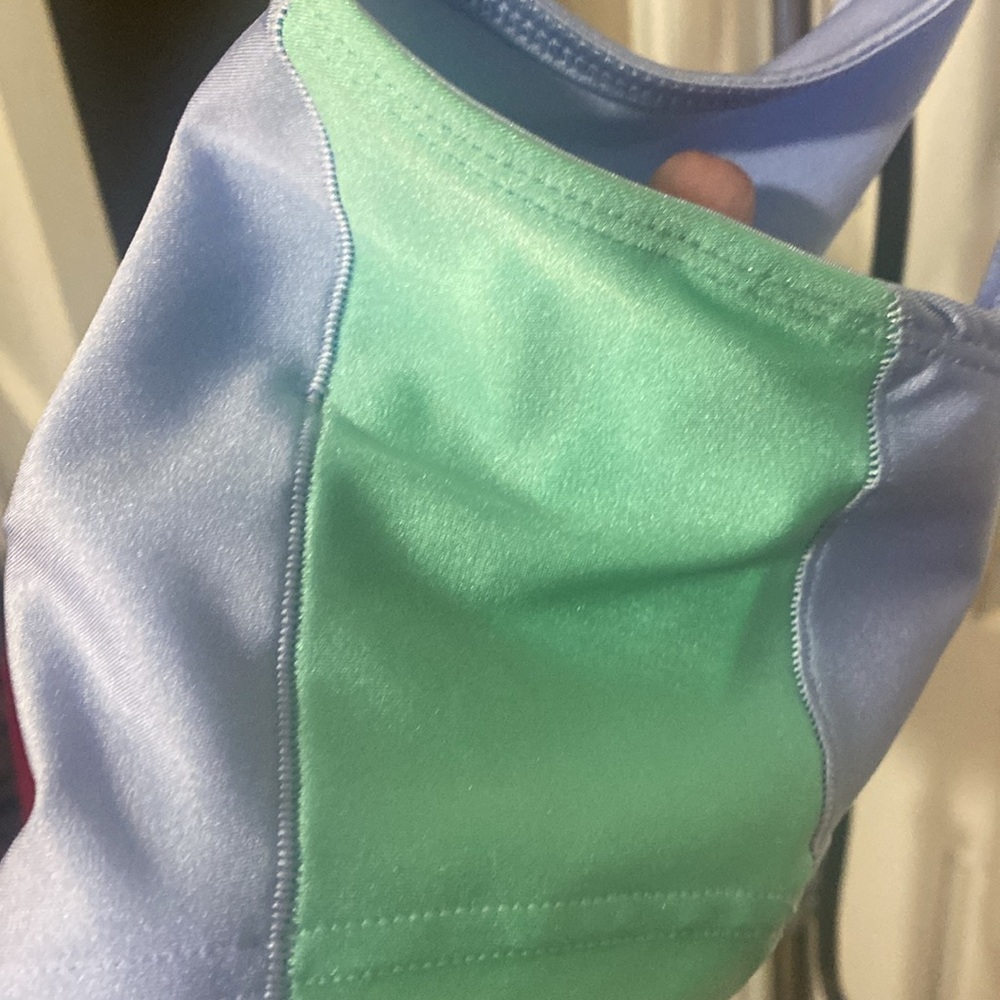 94 NEW Adidas Blue & Mint Crop Top - Picture 2 of 3